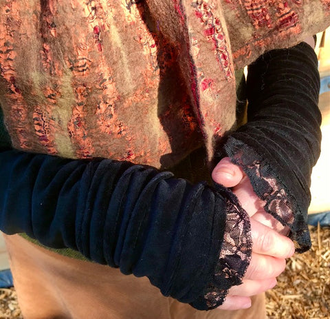 Wristies  velvet midnight