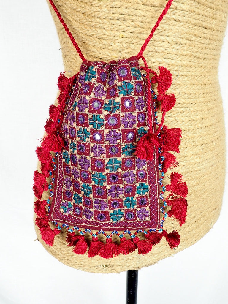 Embroidered Purse 03