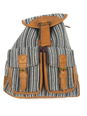 Pockets Rucksack 01
