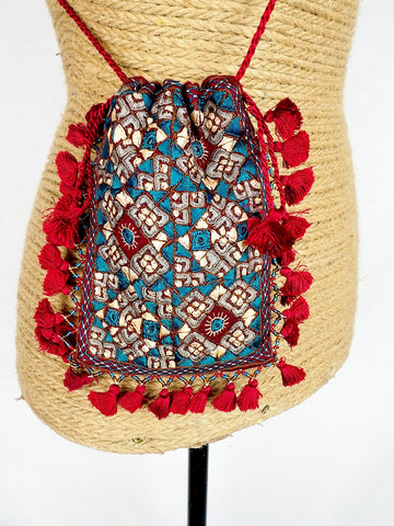 Embroidered Purse 05