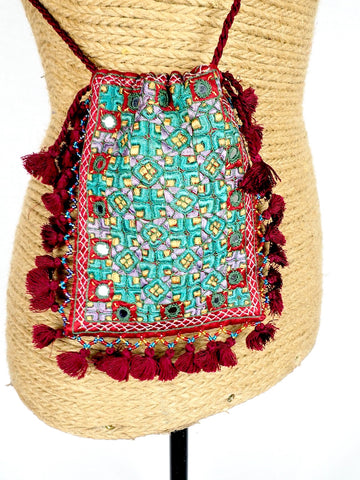 Embroidered Purse 07
