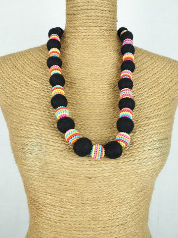 Felt necklace 12