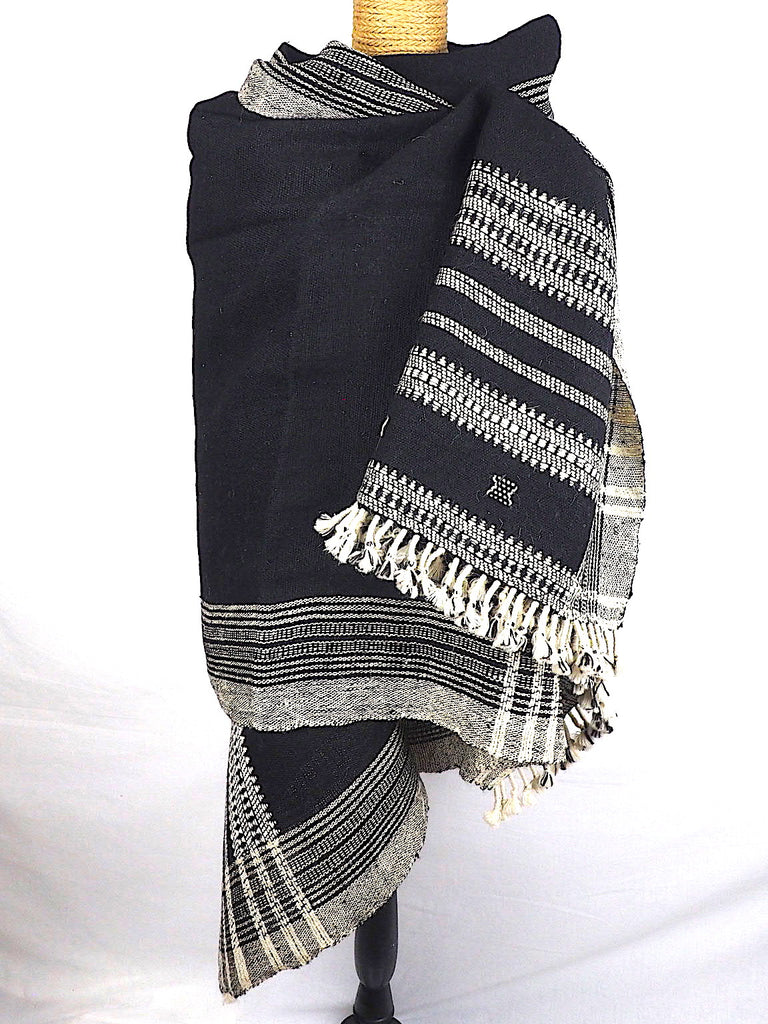 Kutch Loom Shawl 08