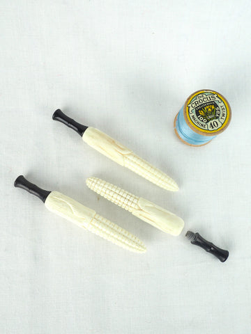 Sweetcorn Needle Case