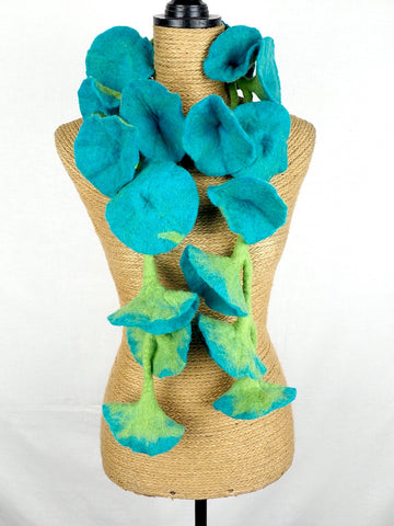 Flower Garland Turquoise
