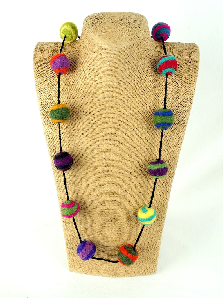 Felt necklace 15