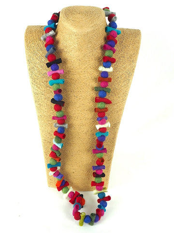 Felt necklace 04