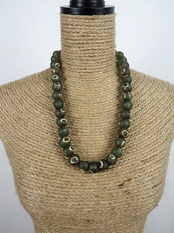 Laxmi Glass Necklace 09
