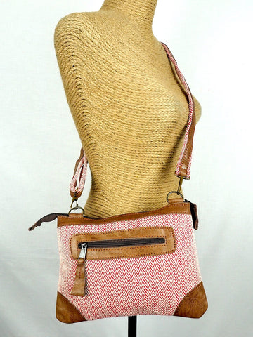 Clutch Bag With Shoulder Strap 02