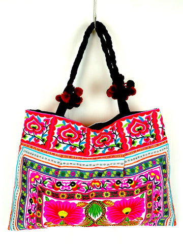 Embroidered Roomy Shopper 02