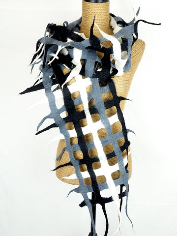 Sculptural Scarf 01