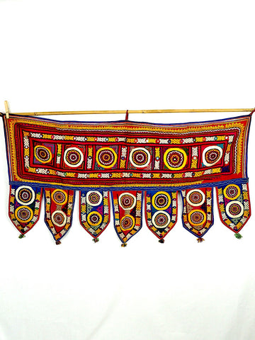 Thoran Door Hanging 02